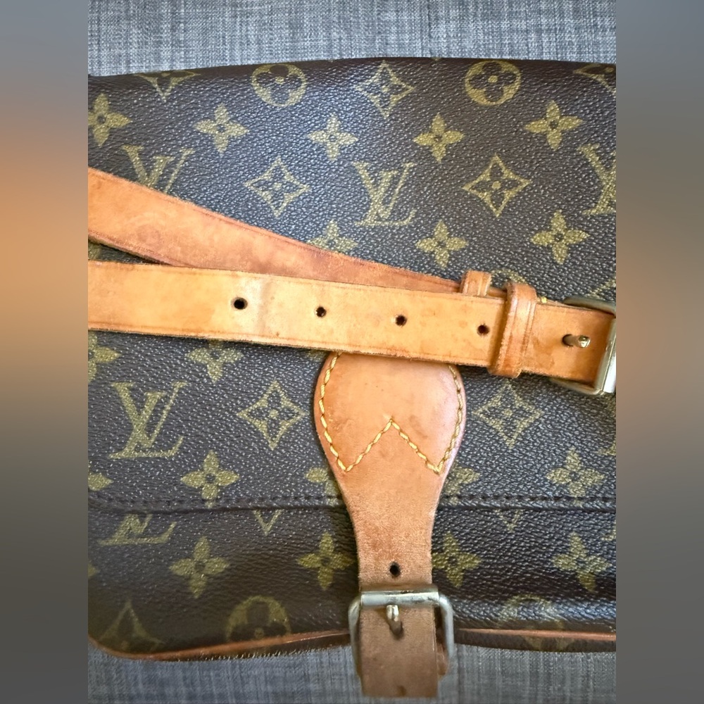 Authentic Louis Vuitton Vintage Cartouchiere MM Crossbody - Picture 7 of 16
